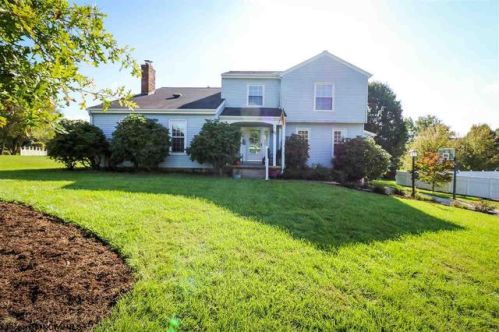 21 Carriage Ln, Lake Ridge WV  26330-1347 exterior