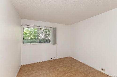 1008 Kaluanui Rd, Honolulu HI  96825-1323 exterior