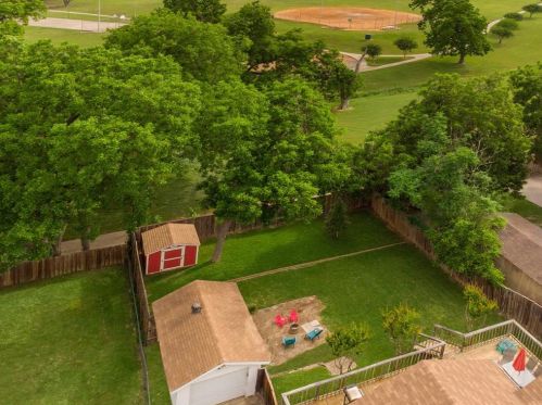 6015 Belgrade Ave, Dallas TX 75227-3608 exterior