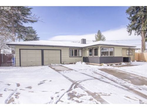 10943 Ankeny St, Portland, OR 97216-3324