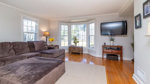 454 Margate Ter, Bannockburn IL  60015-3359 exterior
