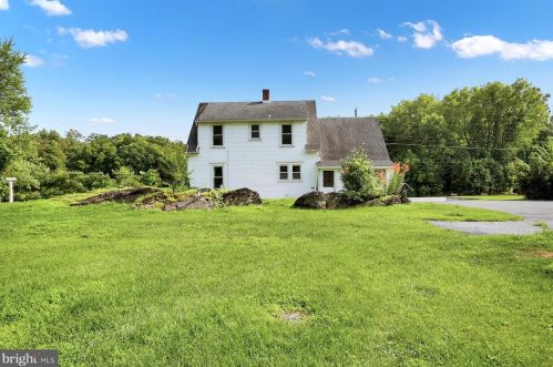 1550 Trindle Rd, Carlisle PA  17015-9759 exterior