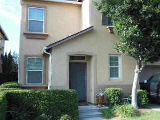 739 Scandia Ln, Clovis, CA 93619-3764