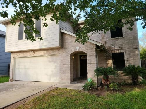 451 Whispering Hollow Dr, Uhland TX  78640-4661 exterior