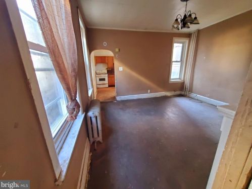 4647 Front St, Philadelphia PA 19106-2249 exterior