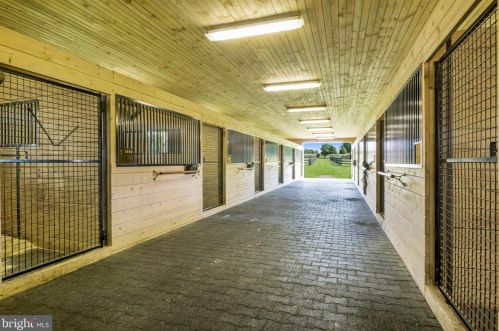 2874 Patuxent Riv Rd, Davidsonville MD 21035-2237 exterior