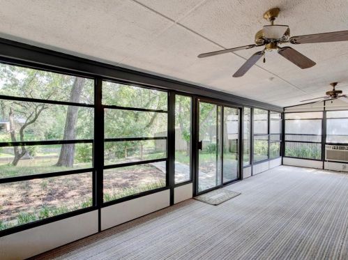 410 Granada Calle Ct, Granbury TX 76049-1476 exterior