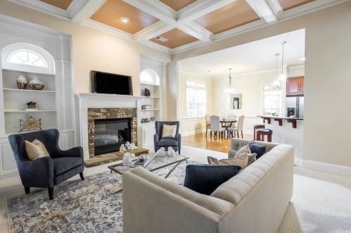 2375 Briarcliff Cmns, Atlanta GA  30345-2175 exterior