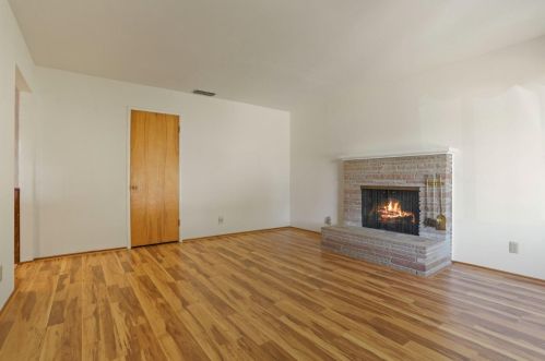 307 Hedstrom Rd, Turlock, CA 95382-1254
