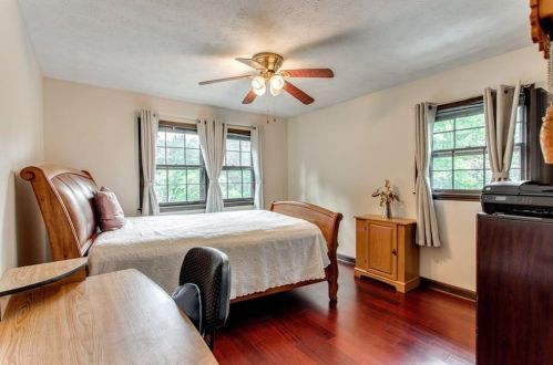 5870 Feldwood Rd, Atlanta GA  30349-2869 exterior