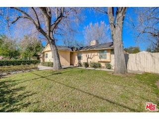 18755 Victory Blvd, Los Angeles, CA 91335-6459