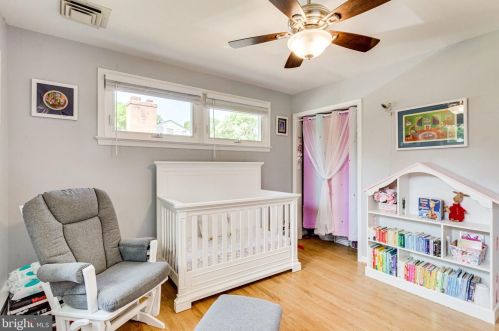 909 Roswell Dr, Silver Spring MD 20901-2128 exterior