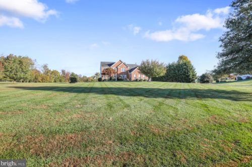 36402 Dwyer Ct, Round Hill, VA 20141-2612