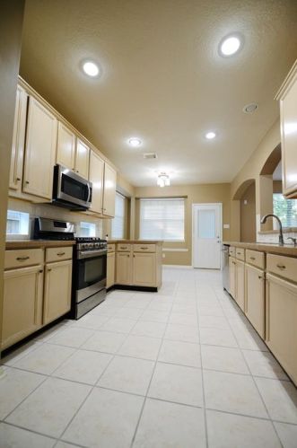 38 Windswept Oaks Pl, Conroe TX  77385-3659 exterior