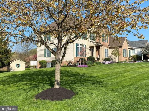 1954 Pickering Trl, Lancaster PA exterior