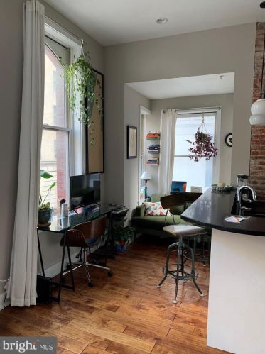 126 16th St, Philadelphia, PA 19102-1531