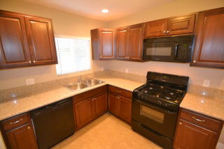 1232 73rd St, Los Angeles CA  90001-2404 exterior