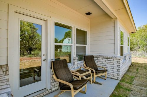 5522 Mesa Loop, Granbury TX  76048-6512 exterior