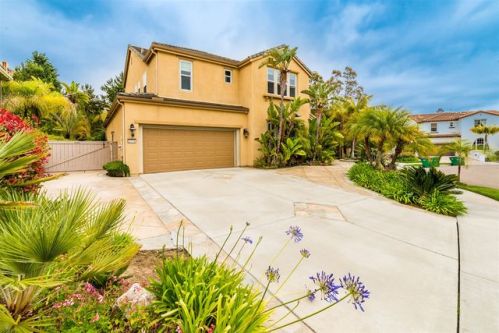 6774 Lonicera St, Carlsbad, CA 92011-3433