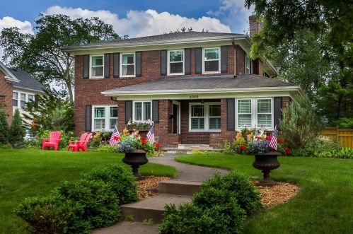 4385 Wooddale Ave, Minneapolis, MN 55424-1060