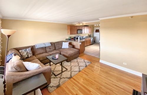 202 Salem Ave, Arlington Hts, IL 60005-1316