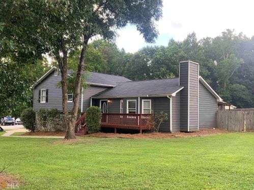 165 River Ridge Dr, Carrollton, GA 30117-9187
