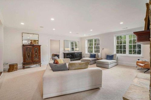 3225 Jett Ferry Ct, Atlanta GA  30350-5415 exterior