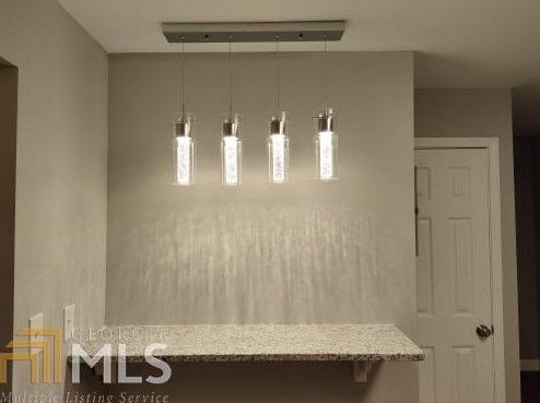 802 Mercury Dr, Atlanta GA  30331-0033 exterior