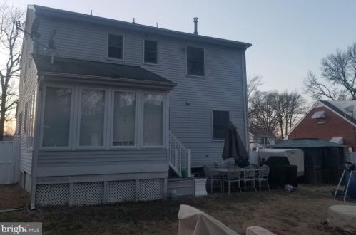 266 Lander Dr, Trenton, NJ 08619-1825