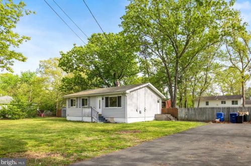 249 Curtain Ave, Browns Mills, NJ 08015-1268