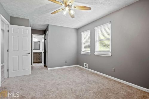 35 Carriage Trce, Stockbridge GA  30281-1328 exterior