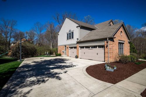 2359 Heather Hill Blvd, Cincinnati OH  45244-2666 exterior