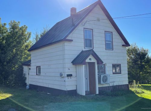 20 High St, Presque Isle, ME 04769-2720