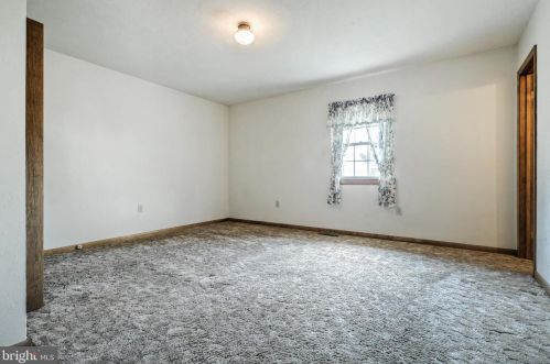 764 Walnut St, Hanover PA 17331-2051 exterior