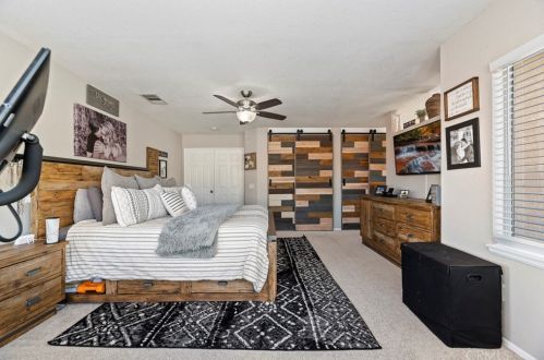 8517 Rosemary Dr, Riverside CA  92508-2921 exterior