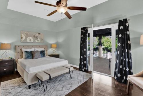 1156 Sugarbush Dr, Vista CA 92084-7464 exterior