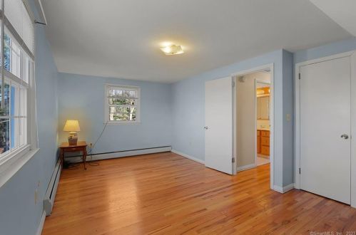 54 Saginaw St, Wapping CT  06074-2122 exterior