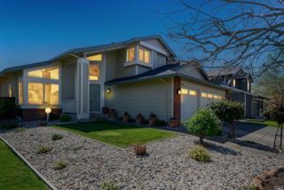 1048 Hampshire Ln, Windsor, CA 95492-8535