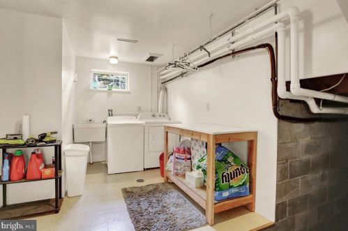 57 Springhouse Rd, Lancaster PA  17603-6619 exterior