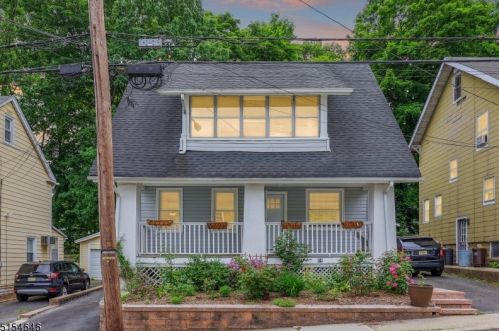 84 Park Ter, Town Center, NJ 07052-5716
