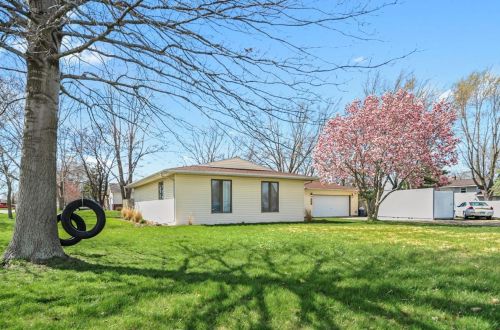 1687 Willow Park, Saint Joseph, IL 61873-9755