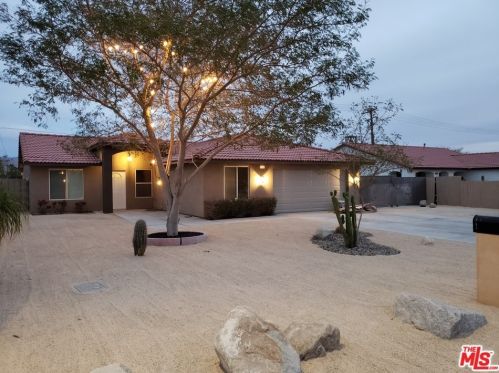 13740 Cuyamaca Dr, Desert Hot Springs, CA 92240-5659