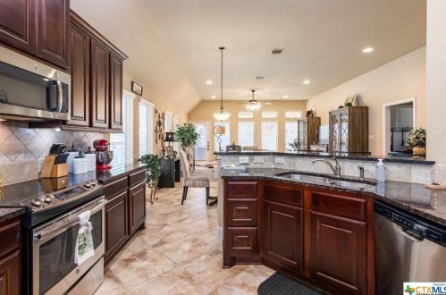 2147 Pioneer Pass, Seguin TX 78155-4456 exterior