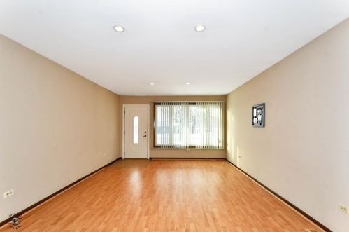 10251 Springfield Ave, Chicago, IL 60655-3756