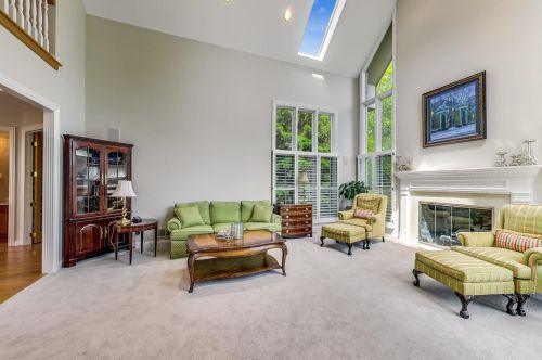 7 Clubside Ct, Willowbrook IL  60527-8129 exterior