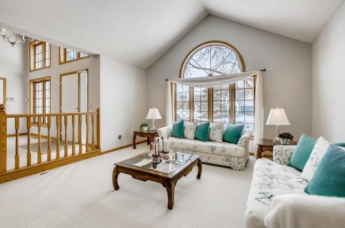 1252 Bucher Ave, Saint Paul MN  55126-8436 exterior