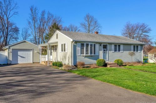 20 Meadowbrook Rd, Middletown, CT 06457-5411