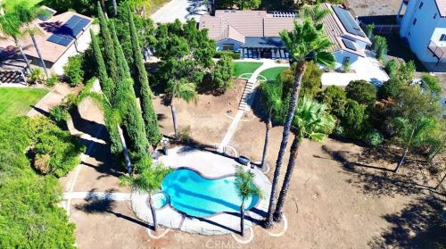 16685 Bonanza Dr, Riverside CA  92504-5706 exterior