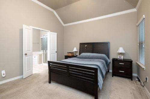 3704 Redwood Creek Ln, Fort Worth TX  76137-7063 exterior