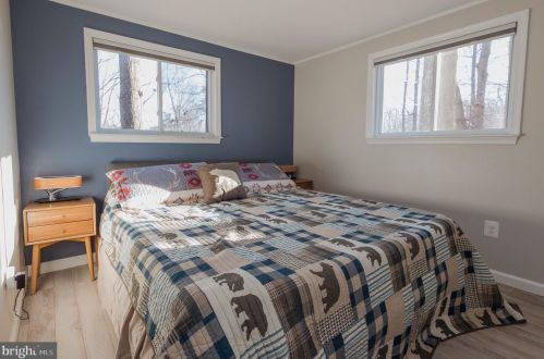 49 Pileated Woodpecker Ln, Hedgesville WV  25427-5384 exterior